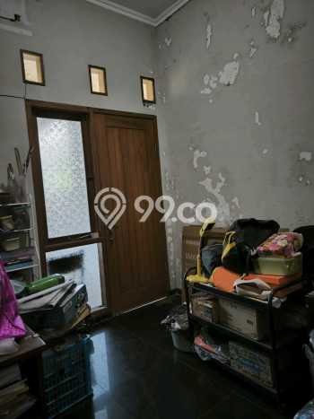 Jual Rumah Bagus Siap Huni LB 140m2 di Rungkut, Surabaya Jual Rumah Bagus Siap Huni LB 140m2 di Rungkut, Surabaya