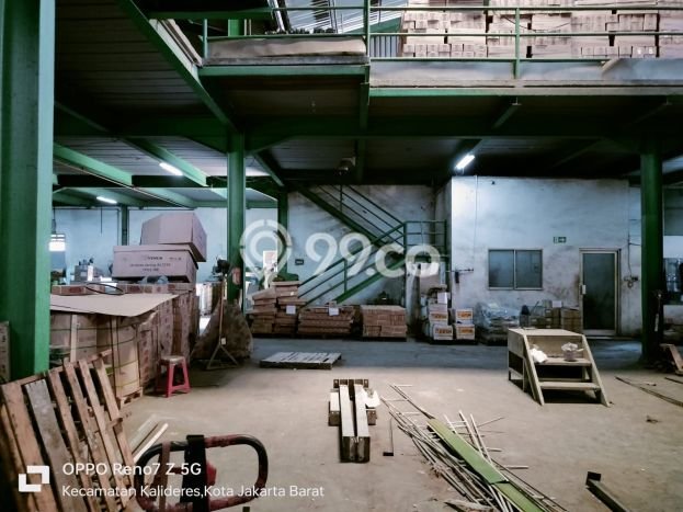 Unit Gudang Dijual di Jakarta Utara LT 2500m2 & LB 2300m2 Unit Gudang Dijual di Jakarta Utara LT 2500m2 & LB 2300m2