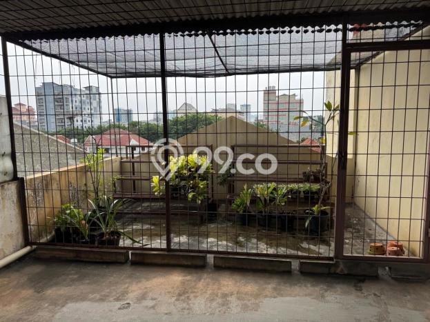 KAWASAN PREMIUM! Ruko Kawasan Mangga Besar, Luas 250m2m², Akses Utama KAWASAN PREMIUM! Ruko Kawasan Mangga Besar, Luas 250m2m², Akses Utama
