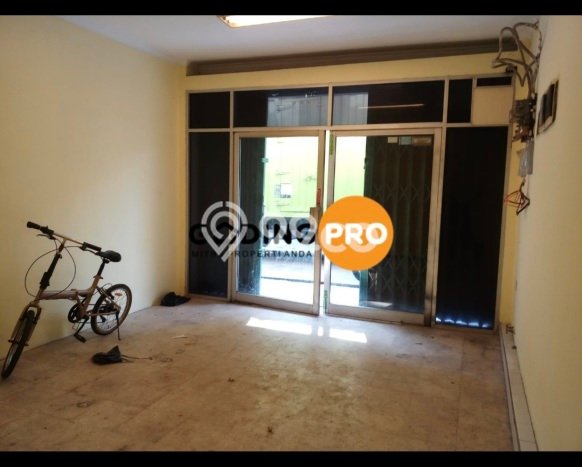 Unit Ruko Dijual di Jakarta Pusat LT 72m2 & LB 216m2 Unit Ruko Dijual di Jakarta Pusat LT 72m2 & LB 216m2