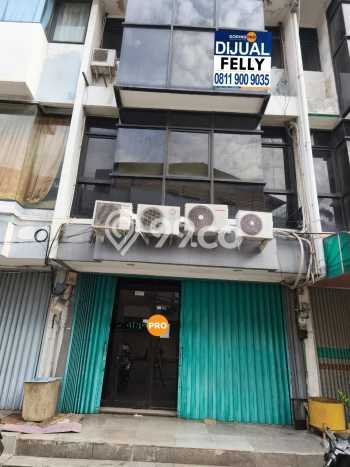 Ruko Dijual di Jakarta Barat LT 76m2 & LB 267m2 Lokasi Terbaik! Ruko Dijual di Jakarta Barat LT 76m2 & LB 267m2 Lokasi Terbaik!