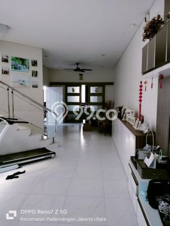 For Sale! Luxury House LT 175m2 Desain Elegan di Ancol For Sale! Luxury House LT 175m2 Desain Elegan di Ancol