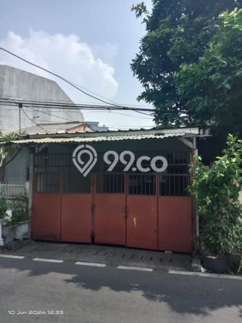 Dijual Rumah 4 Kamar Lokasi Ideal Bagus dan Strategis di Senen Dijual Rumah 4 Kamar Lokasi Ideal Bagus dan Strategis di Senen