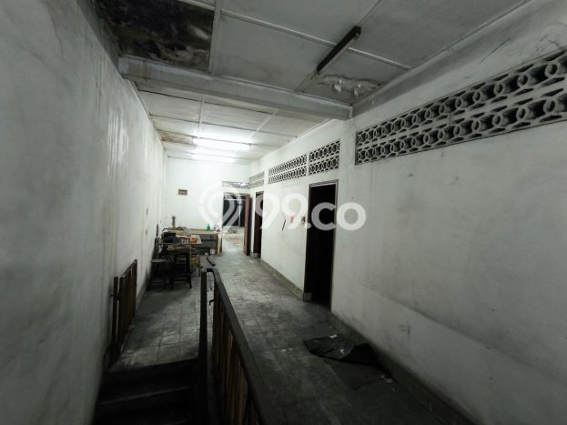 Ruko Disewa di Bogor dengan LB 250m2 Area Komersial Ramai Ruko Disewa di Bogor dengan LB 250m2 Area Komersial Ramai