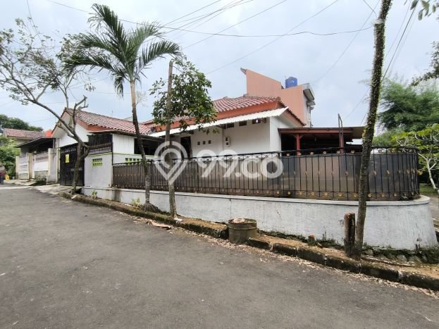 Rumah Modern 3 Kamar LT 224m2 di Tanah Sareal Rumah Modern 3 Kamar LT 224m2 di Tanah Sareal