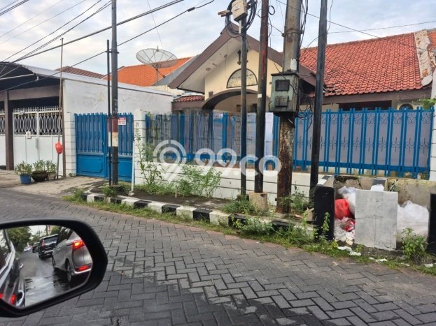 Disewakan! Rumah 3 Kamar Tidur &
3 Kamar Mandi di hr muhammad, Surabaya Disewakan! Rumah 3 Kamar Tidur &
3 Kamar Mandi di hr muhammad, Surabaya