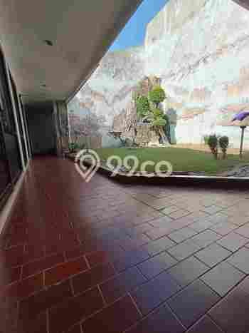 Ready to Use! Luxury House LT 1250m2 Desain Modern di Kupang Ready to Use! Luxury House LT 1250m2 Desain Modern di Kupang