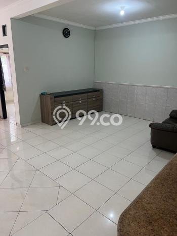 SEGERA MILIKI! Rumah di Wiyung, Surabaya, LT 135m2m² Bangunan 120m2m² SEGERA MILIKI! Rumah di Wiyung, Surabaya, LT 135m2m² Bangunan 120m2m²