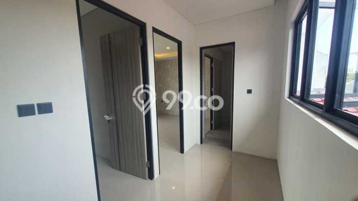 Jual Rumah Modern 4 KT di Citraland, Surabaya Jual Rumah Modern 4 KT di Citraland, Surabaya