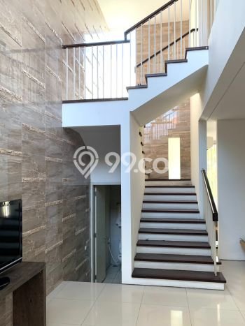 Rumah Luxury Modern Siap Huni di Citraland Surabaya Rumah Luxury Modern Siap Huni di Citraland Surabaya