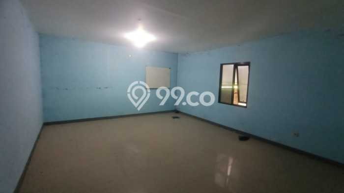 For Rent Gudang Premium di Margomulyo, Luas 360m², Lokasi Ramai For Rent Gudang Premium di Margomulyo, Luas 360m², Lokasi Ramai