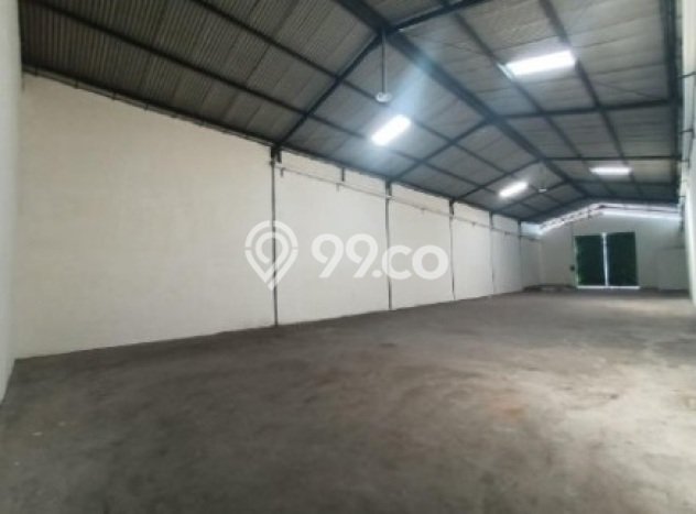 LOKASI STRATEGIS! Gudang Kawasan , Luas 450m2m², Area Bisnis, Jalan Utama LOKASI STRATEGIS! Gudang Kawasan , Luas 450m2m², Area Bisnis, Jalan Utama