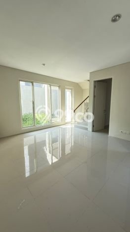 Disewakan! Rumah 3 Kamar Tidur &
2 Kamar Mandi di Citraland, Surabaya Disewakan! Rumah 3 Kamar Tidur &
2 Kamar Mandi di Citraland, Surabaya