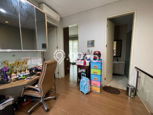 Rumah Modern 3 KT di Citraland Surabaya Full Furnished Rumah Modern 3 KT di Citraland Surabaya Full Furnished