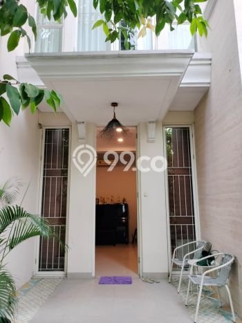 Dijual Rumah Mewah Exclusive di Pakuwon Indah, Surabaya Dijual Rumah Mewah Exclusive di Pakuwon Indah, Surabaya