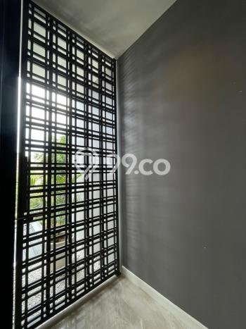 Hunian Mewah LB 335m2 Siap Pakai Desain Elegan di Citraland, Surabaya Hunian Mewah LB 335m2 Siap Pakai Desain Elegan di Citraland, Surabaya