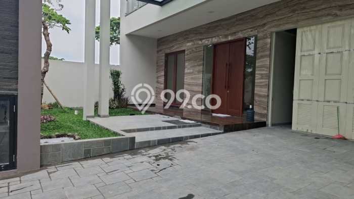 Rumah area , Surabaya, Luas 350m2m² Bangunan 650m2m² Rumah area , Surabaya, Luas 350m2m² Bangunan 650m2m²