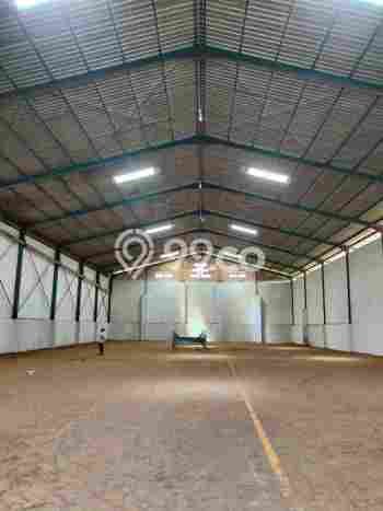 Unit Gudang disewakan di Benowo Surabaya dengan LT 1600m2 / LB 1100m2 Unit Gudang disewakan di Benowo Surabaya dengan LT 1600m2 / LB 1100m2
