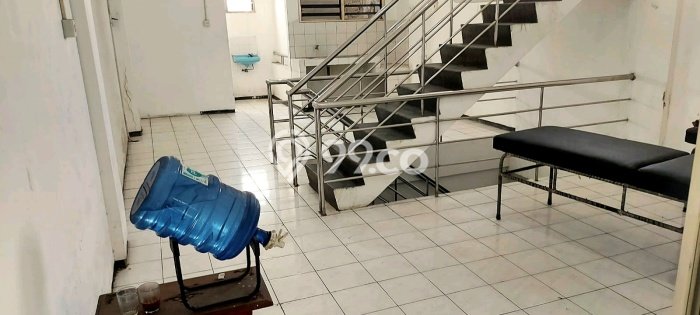 Ruko Dijual di Kenjeran Surabaya dengan Luas Bangunan 250m2 Ruko Dijual di Kenjeran Surabaya dengan Luas Bangunan 250m2