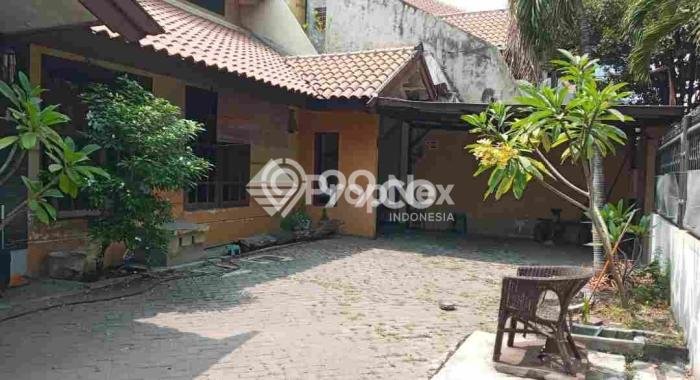DIJUAL CEPAT! Rumah , Surabaya, Luas 350m2m² LB 300m2m² DIJUAL CEPAT! Rumah , Surabaya, Luas 350m2m² LB 300m2m²