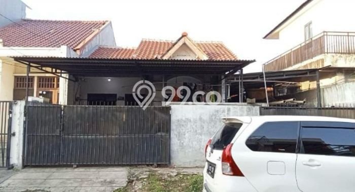 Rumah Modern 2 Kamar LT 200m2 di Duta Garden Rumah Modern 2 Kamar LT 200m2 di Duta Garden