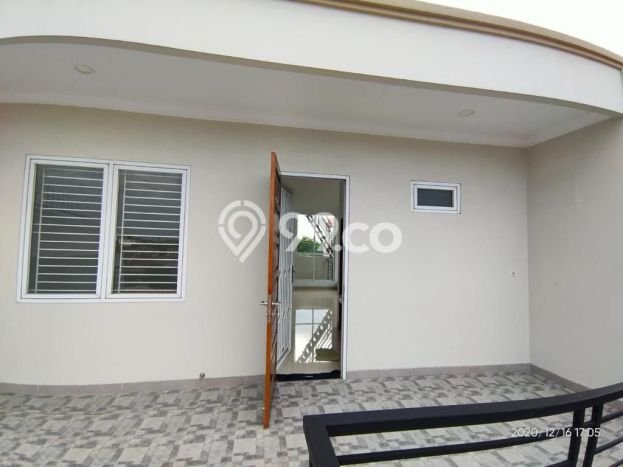 Rumah Luxury Modern Siap Huni di Taman Meruya Jakarta Barat Rumah Luxury Modern Siap Huni di Taman Meruya Jakarta Barat