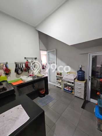 Siap Huni Hunian Elit 4 Kamar di Cengkareng Dekat ke Mana Saja Siap Huni Hunian Elit 4 Kamar di Cengkareng Dekat ke Mana Saja