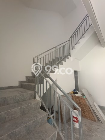 Rumah Elit Modern Tanpa Renovasi di Kalideres Jakarta Barat Rumah Elit Modern Tanpa Renovasi di Kalideres Jakarta Barat