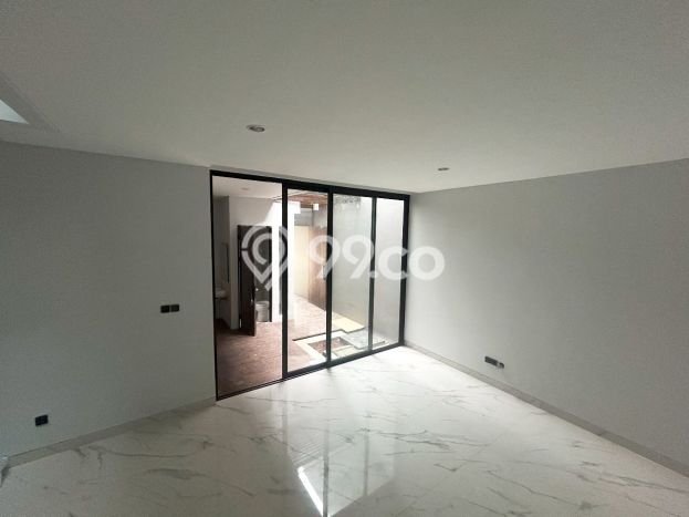 Ready to Use! Luxury House LT 105m2 Desain Modern di Metland Puri Ready to Use! Luxury House LT 105m2 Desain Modern di Metland Puri