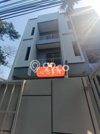 Rumah Elit Modern Tanpa Renovasi di Kalideres Jakarta Barat Rumah Elit Modern Tanpa Renovasi di Kalideres Jakarta Barat