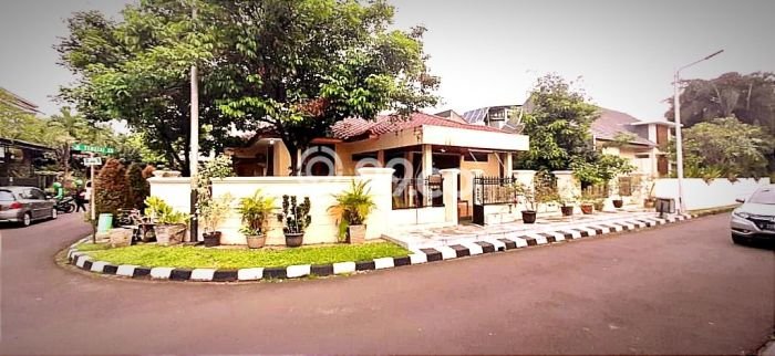 Rumah Luxury Modern Siap Huni di Tanjung Barat Jakarta Selatan Rumah Luxury Modern Siap Huni di Tanjung Barat Jakarta Selatan