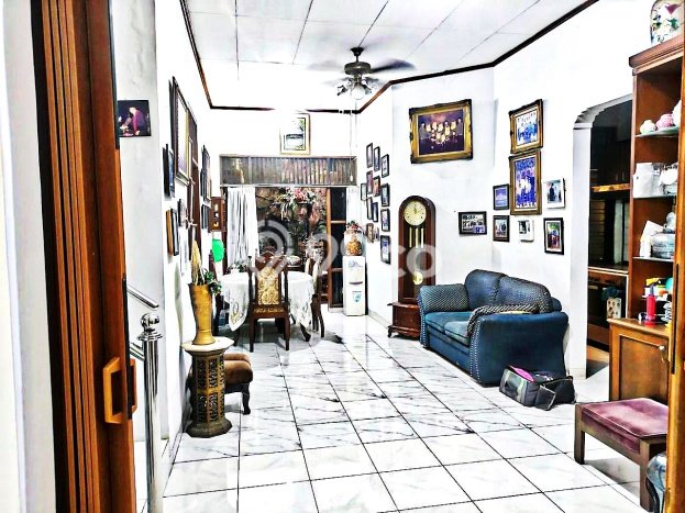 Rumah Elit Modern Tanpa Renovasi di Cipete Jakarta Selatan Rumah Elit Modern Tanpa Renovasi di Cipete Jakarta Selatan