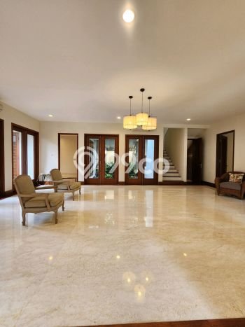 Hunian Minimalis dengan LT 1925m2 & LB 850m2 Disewakan di Cipete Hunian Minimalis dengan LT 1925m2 & LB 850m2 Disewakan di Cipete