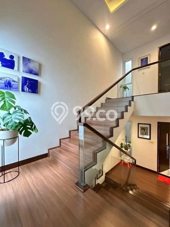 Jual Rumah Luas Elegan Dengan View Eksklusif di Pejaten, Jakarta Selatan Jual Rumah Luas Elegan Dengan View Eksklusif di Pejaten, Jakarta Selatan