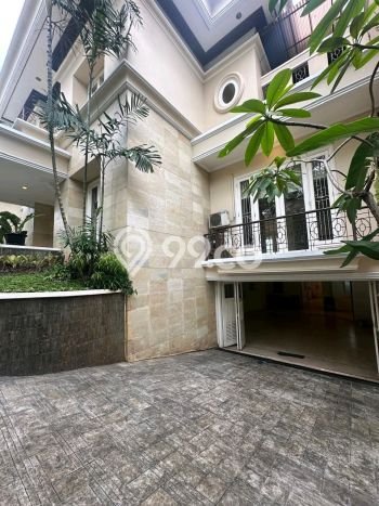 Hunian Bagus Disewakan di Pondok Indah, Jakarta Selatan LT 550m2, LB 600m2 Hunian Bagus Disewakan di Pondok Indah, Jakarta Selatan LT 550m2, LB 600m2