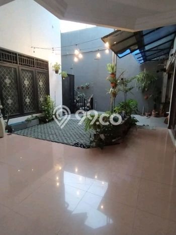 Ready to Use! Luxury House LT 410m2 Desain Modern di Kebagusan Ready to Use! Luxury House LT 410m2 Desain Modern di Kebagusan