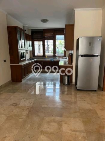 Hunian Modern Disewakan 4 Kamar di Kemang Bisa Nego Hunian Modern Disewakan 4 Kamar di Kemang Bisa Nego