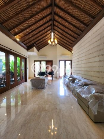 Hunian Minimalis dengan LT 1925m2 & LB 850m2 Disewakan di Cipete Hunian Minimalis dengan LT 1925m2 & LB 850m2 Disewakan di Cipete