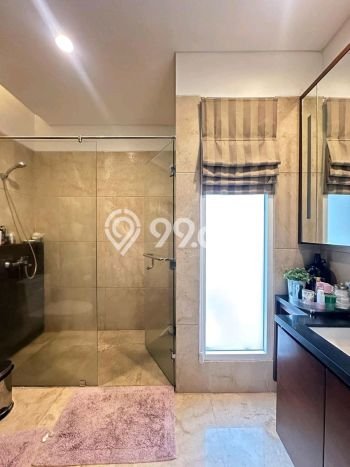 Jual Rumah Luas Elegan Dengan View Eksklusif di Pejaten, Jakarta Selatan Jual Rumah Luas Elegan Dengan View Eksklusif di Pejaten, Jakarta Selatan
