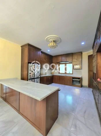 Hunian Ideal dengan LT 804m2 & LB 600m2 Dikontrakkan di Pondok Indah Hunian Ideal dengan LT 804m2 & LB 600m2 Dikontrakkan di Pondok Indah