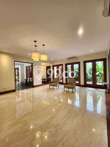 Hunian Minimalis dengan LT 1925m2 & LB 850m2 Disewakan di Cipete Hunian Minimalis dengan LT 1925m2 & LB 850m2 Disewakan di Cipete