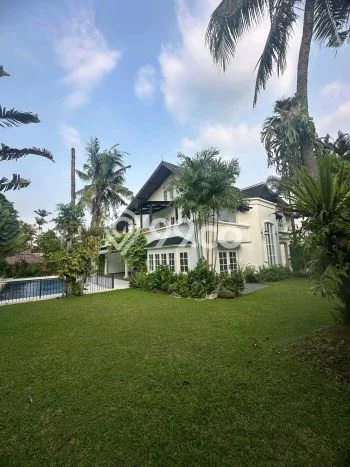 Disewakan Rumah Nyaman di Kemang LT 1065m2 / LB 900m2 Siap Huni Disewakan Rumah Nyaman di Kemang LT 1065m2 / LB 900m2 Siap Huni