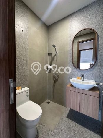 For Sale Rumah 3 Kamar Lokasi Ideal Bagus dan Strategis di BSD For Sale Rumah 3 Kamar Lokasi Ideal Bagus dan Strategis di BSD