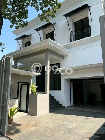 Hunian Mewah Siap Huni LT 375m2 di Cilandak, Jakarta Selatan Hunian Mewah Siap Huni LT 375m2 di Cilandak, Jakarta Selatan