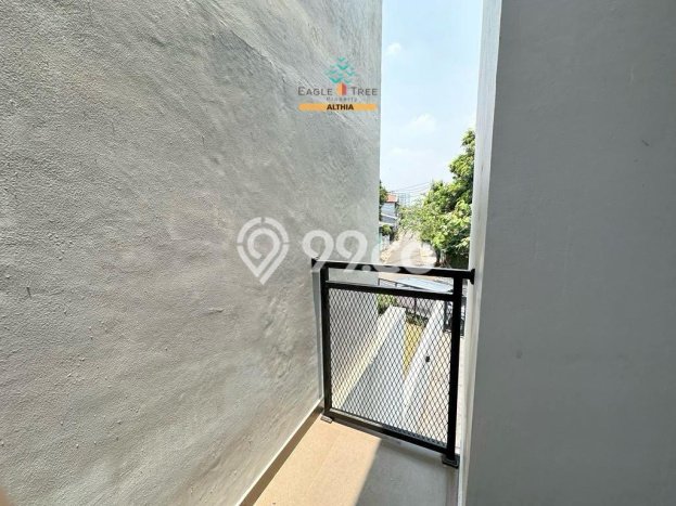 Ready to Use! Luxury House LT 170m2 Desain Modern di Veteran Ready to Use! Luxury House LT 170m2 Desain Modern di Veteran