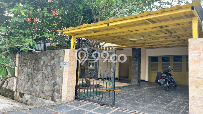 Dijual Rumah Premium dengan Fasilitas Sekitar Komplit di Kembangan, Jakarta Barat Dijual Rumah Premium dengan Fasilitas Sekitar Komplit di Kembangan, Jakarta Barat