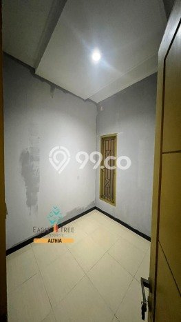 Dijual Rumah Premium dengan Fasilitas Sekitar Komplit di Kembangan, Jakarta Barat Dijual Rumah Premium dengan Fasilitas Sekitar Komplit di Kembangan, Jakarta Barat