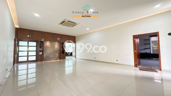Jual Rumah Luas Elegan Dengan View Cantik di Tangerang Kota, Tangerang Jual Rumah Luas Elegan Dengan View Cantik di Tangerang Kota, Tangerang