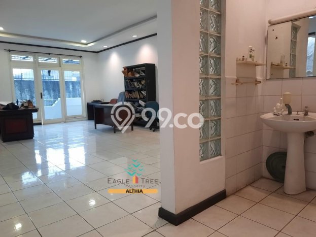 Jual Rumah Luas Elegan Dengan View Eksklusif di Pondok Indah, Jakarta Selatan Jual Rumah Luas Elegan Dengan View Eksklusif di Pondok Indah, Jakarta Selatan