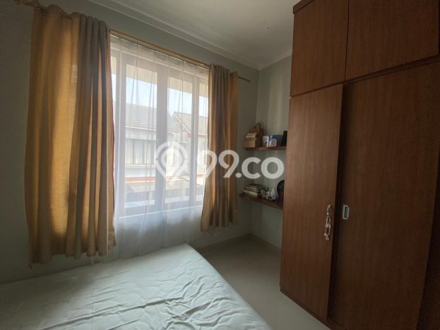 Dijual Rumah Strategis Bagus Punya 2 KT di Pondok Aren Tangerang Selatan SHM Dijual Rumah Strategis Bagus Punya 2 KT di Pondok Aren Tangerang Selatan SHM